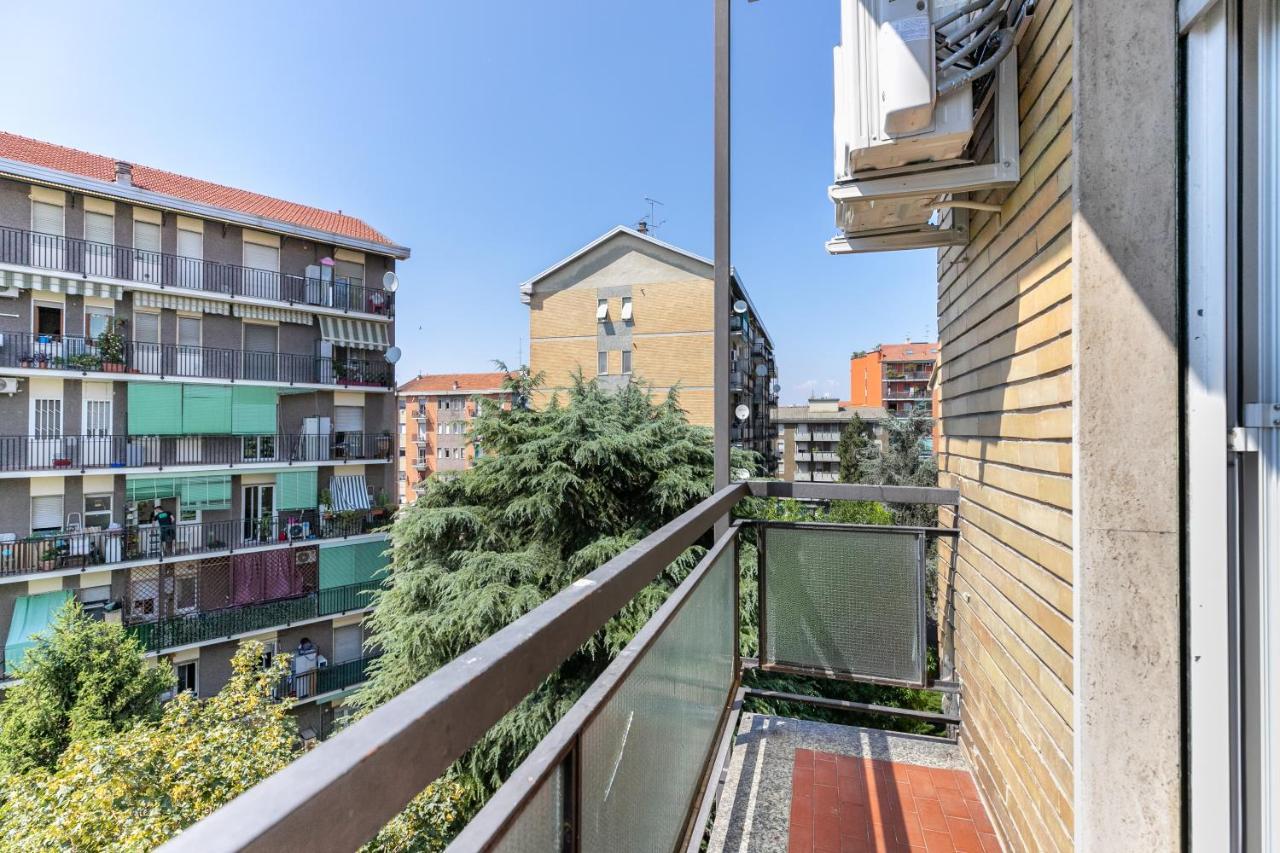 Alessia'S Flat- Milano M3 Corvetto Apartment Luaran gambar