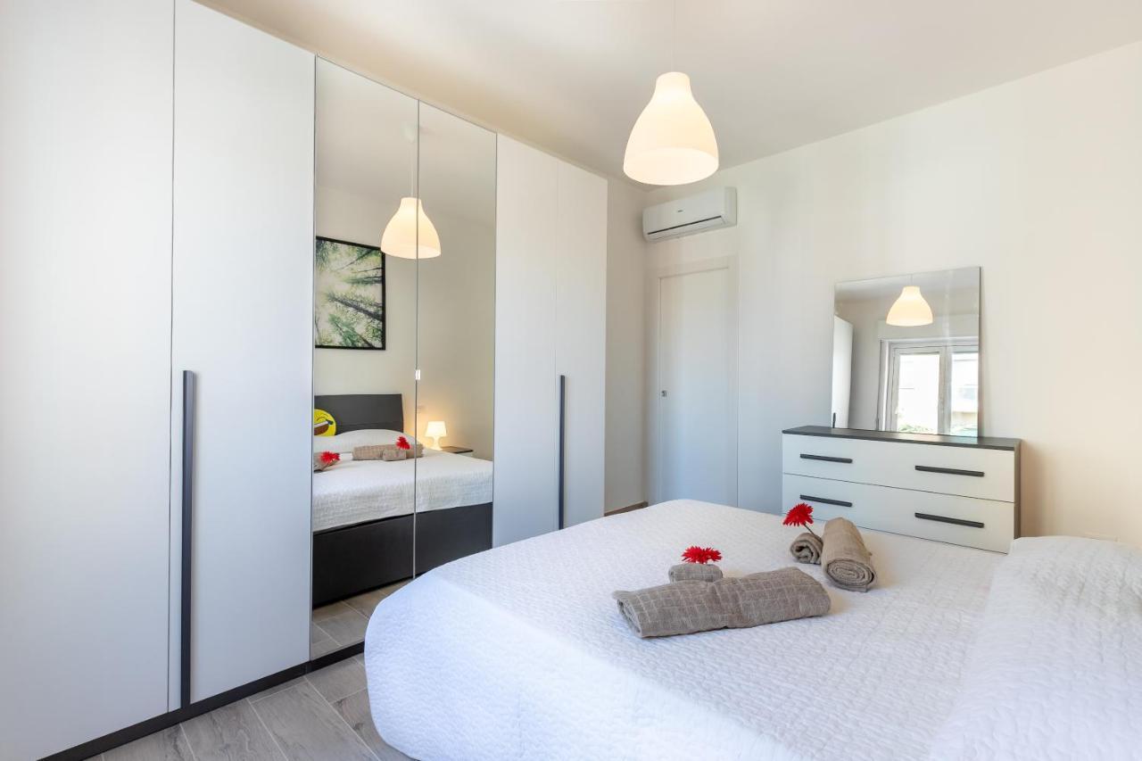 Alessia'S Flat- Milano M3 Corvetto Apartment Luaran gambar