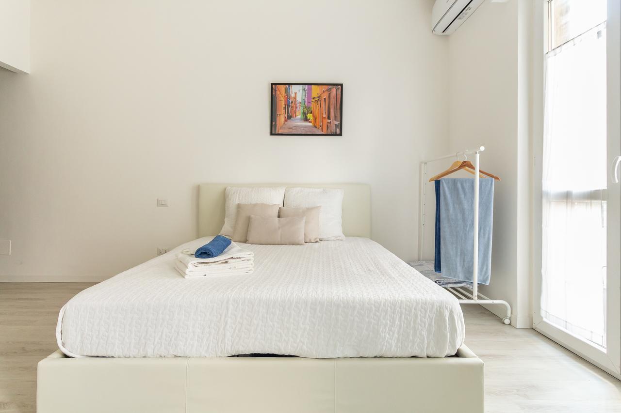Alessia'S Flat- Milano M3 Corvetto Apartment Luaran gambar